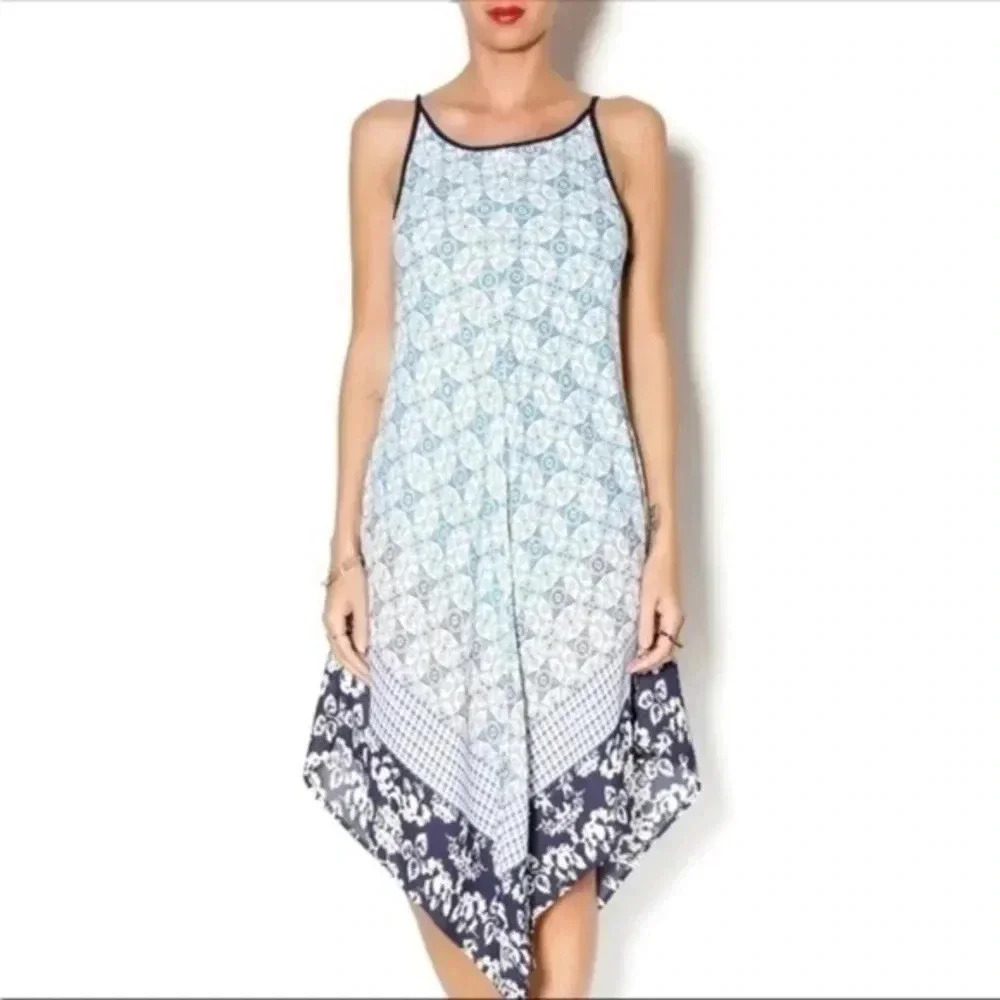 🔥 Lovestitch midi handkerchief dress Medium